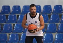 Μάντζαρης: «Να γράψουμε ακόμη μία όμορφη σελίδα στην μπασκετική ιστορία της Μυκόνου»