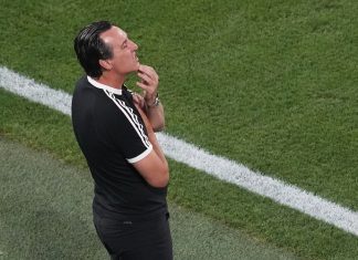 Έμερι: «Εκτός για εβδομάδες ο Γουάν-Μπισάκα, εκτός και ο Μανζάμπι λόγω μικροτραυματισμού»